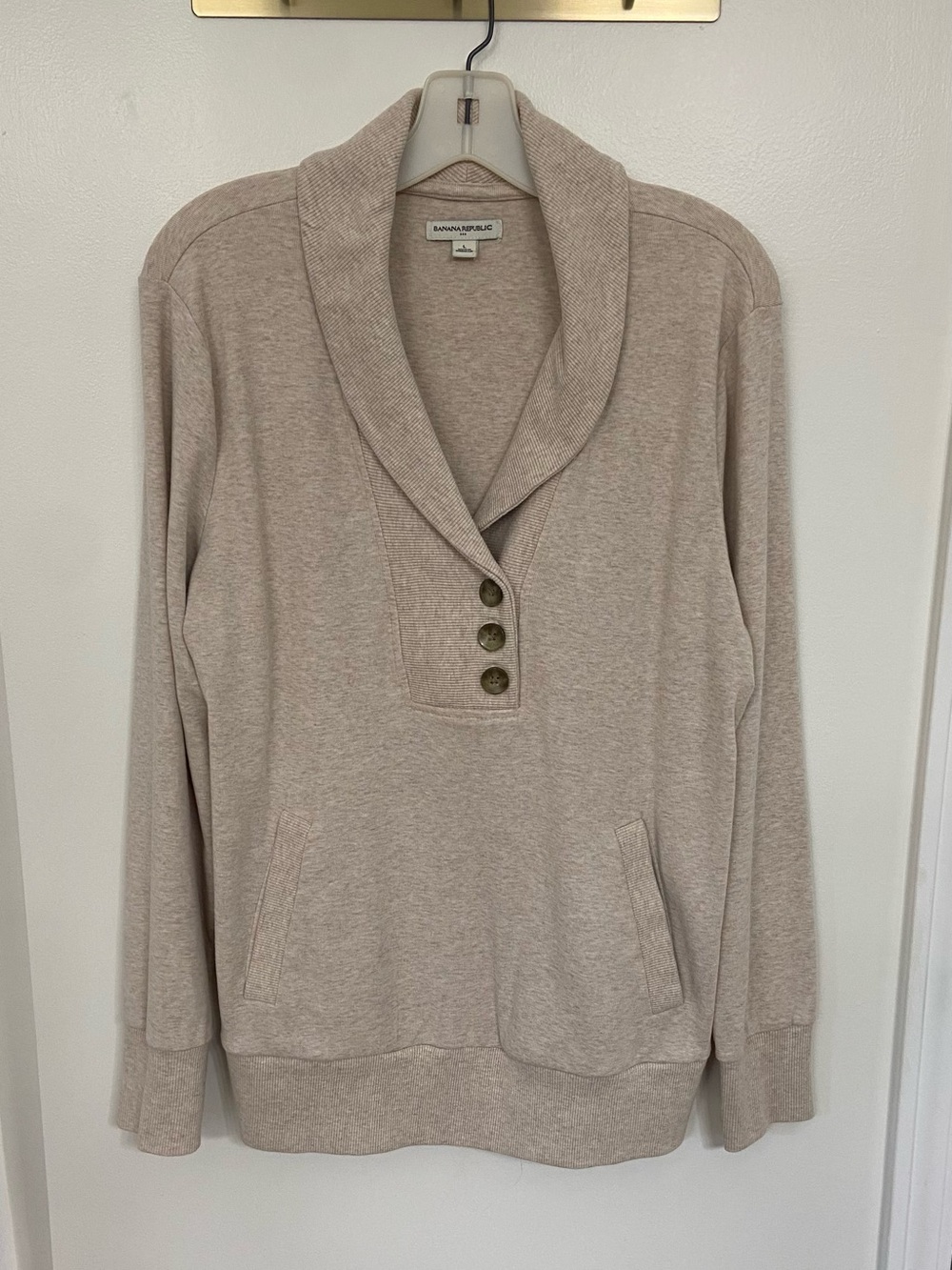 Banana Republic Women’s Large Oatmeal Shawl Collar Pullover Button Sweatshirt
